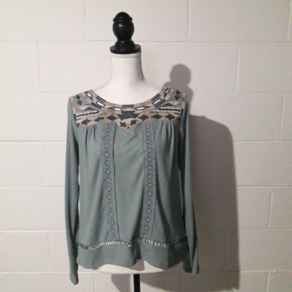 Knox Rose Embroidered Long Sleeve Top
